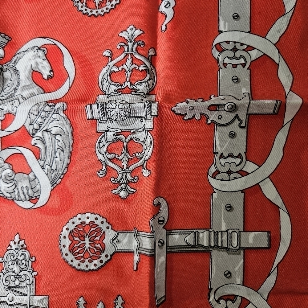 Hermès Ferronnerie Petit Carre 45 Scarf in Red and Gray - Picture 11 of 16